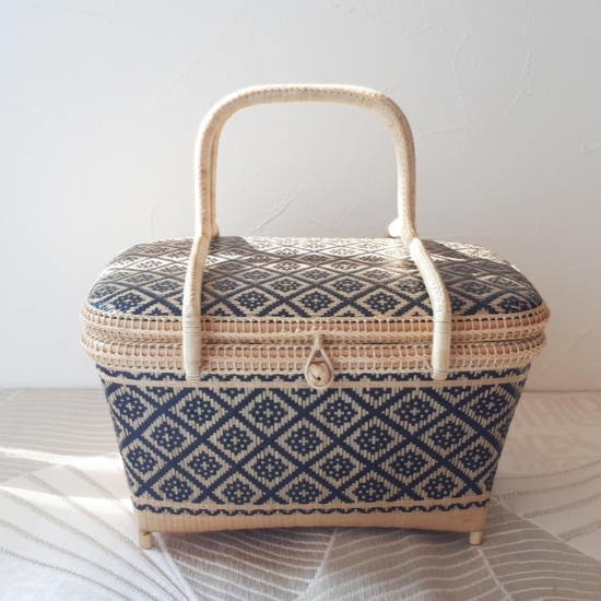 ※ママ　プラニー工房竹カゴバックM/小花模様ネイビー fit=scale-down,w=1200