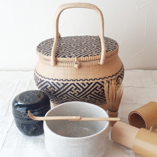 手付き籠 ナチュラルネイビー 紗綾形